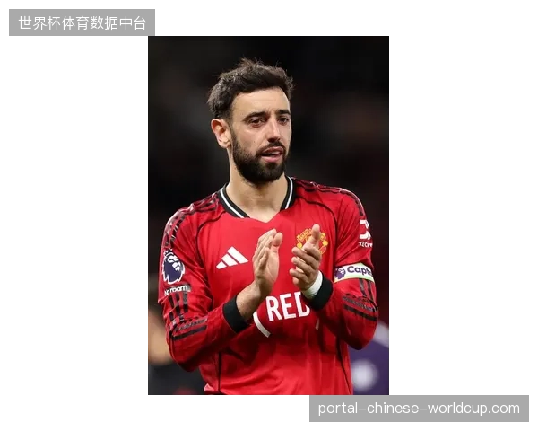 布鲁诺·费尔南德斯超越亨利和德布劳内,其定位球助攻成为曼联的常规战术武器 布鲁诺·费尔南德斯超越亨利和德布劳内,其定位球助攻成为曼联的常规战术武器